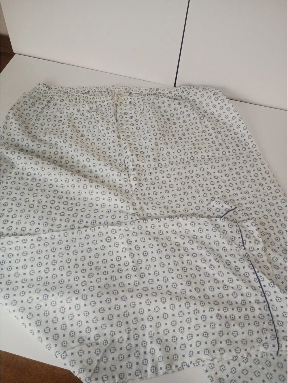 White patterned pajama set with contrast piping